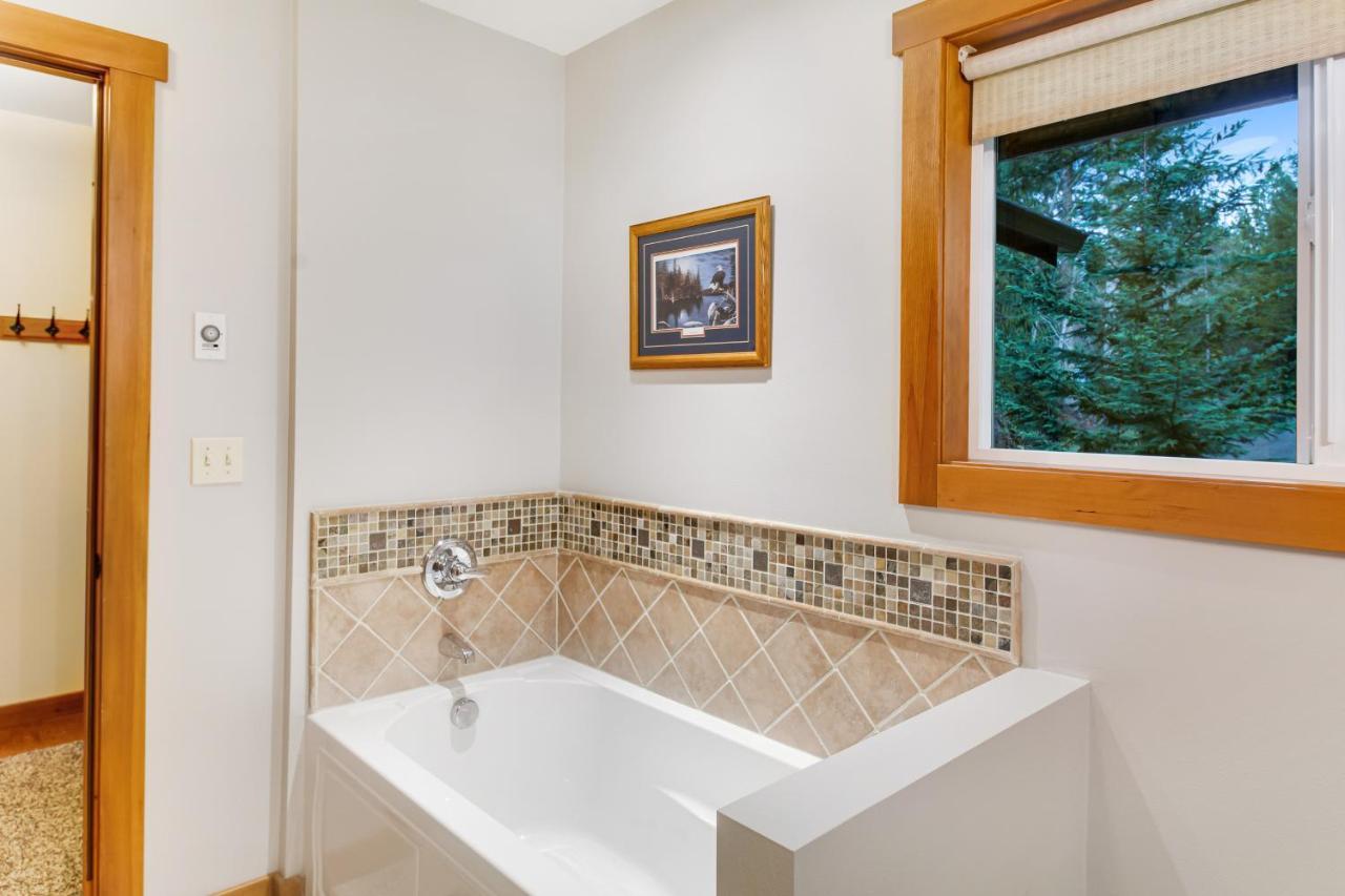 Buckhead Cabin Marrowstone Exteriör bild